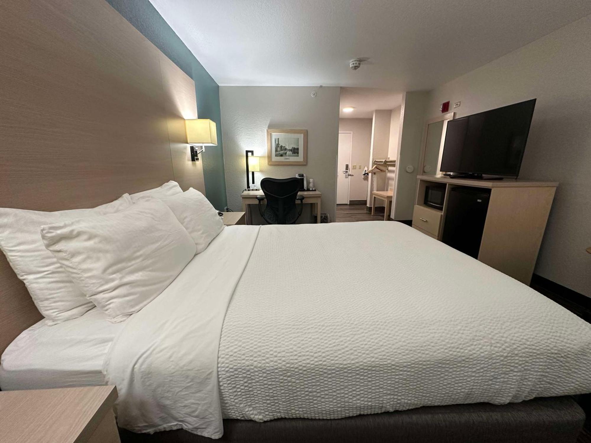 Best Western Watertown Eksteriør billede