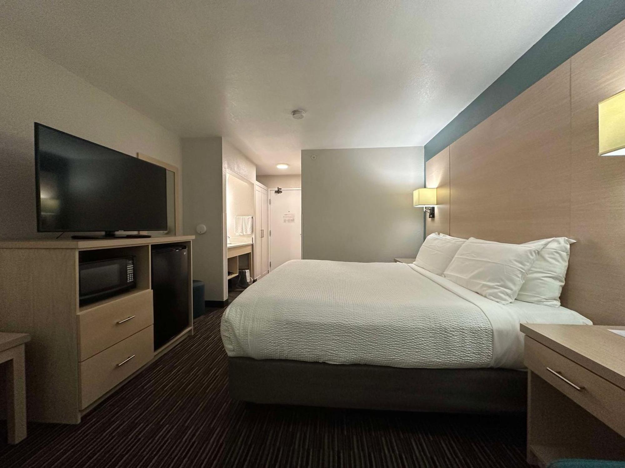 Best Western Watertown Eksteriør billede